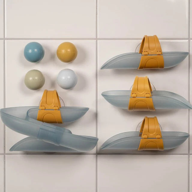 //LITTLE DUTCH BALLENBAAN BAD