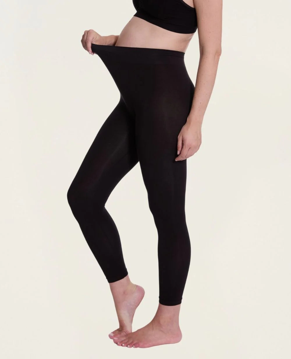 CACHE COEUR LEGGING SEAMLESS ESSENTIEL ZWART