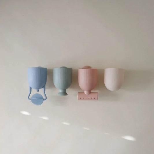 MUSHIE BADSET-GIETEN EN SPELEN